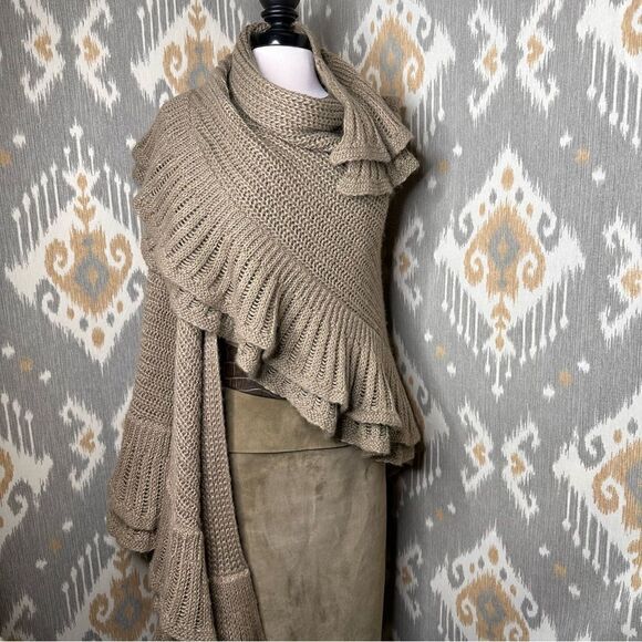 Ralph Lauren Olive Linen Alpaca Knit Ruffle Tiered Wrap - Picture 10 of 16